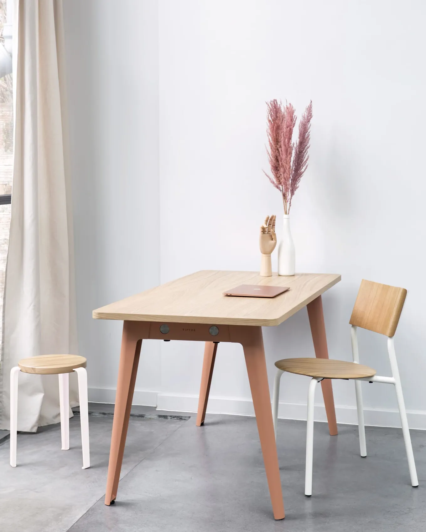 Hocker Lou