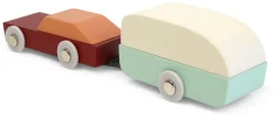 Holzauto mit Wohnwagen