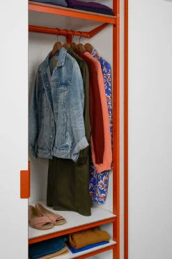 Kleiderstange zu Schrank P100
