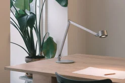 Tischleuchte w227 b Winkel alu